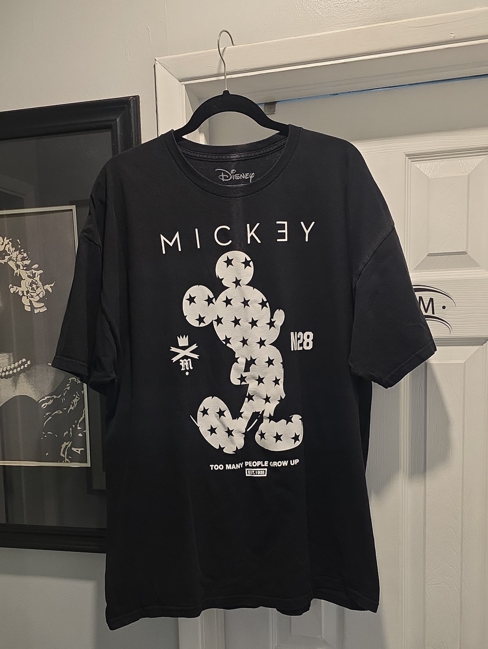 Neff Disney Black Mickey Star Graphic Tee